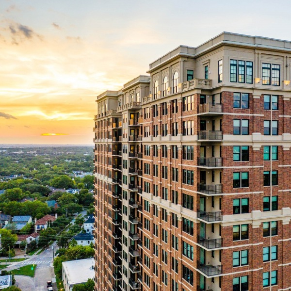 The McKenzie, Luxury Apartments Dallas, High Rise Apartment Homes for